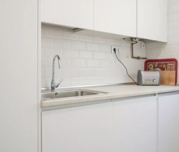 2-bedroom apartment for rent in Atocha - Photo 1