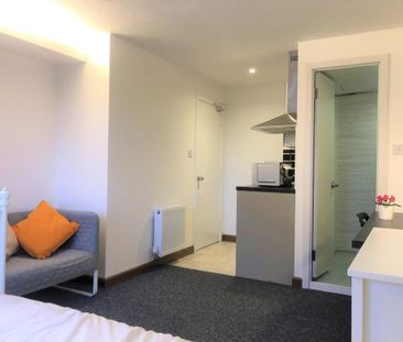 Studio to rent - Photo 5