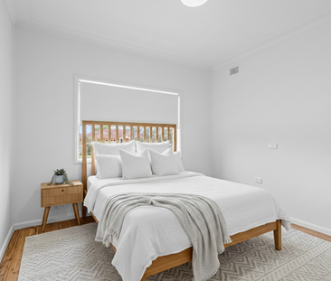 Freshly Renovated Charming Family Home in the Heart of Colyton - Photo 3