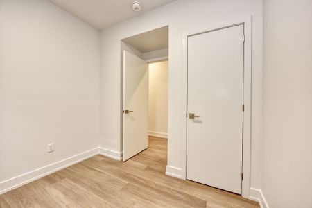 For Lease - 385 McRoberts Avenue Unit# Main Floor, Toronto, Ontario - Photo 4