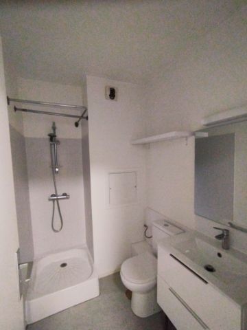 Location Appartement 2 pièces 35m² CHAMALIERES 63400 - Photo 4