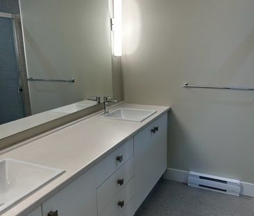 PARALLEL ONE APTS - 202 - P1-202 - Photo 5