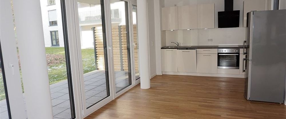 Moderne Erdgeschosswohnung mit Einbauküche und Terrasse! Mit direktem Blick auf die Mosel - Photo 1