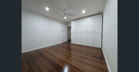 ⭐️Fully Renovated 4 Bed House with City Views & Garage in Mt Gravatt East ⭐️ - Photo 5