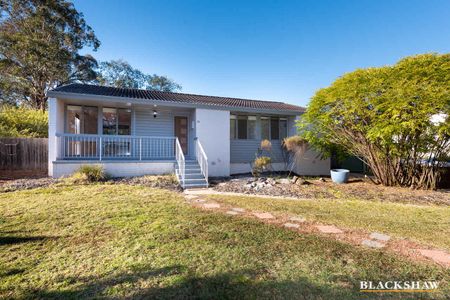 Renovated three bedroom home - Photo 3