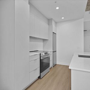 1 chambre - 5070 Rue Paré, Montréal - Photo 3