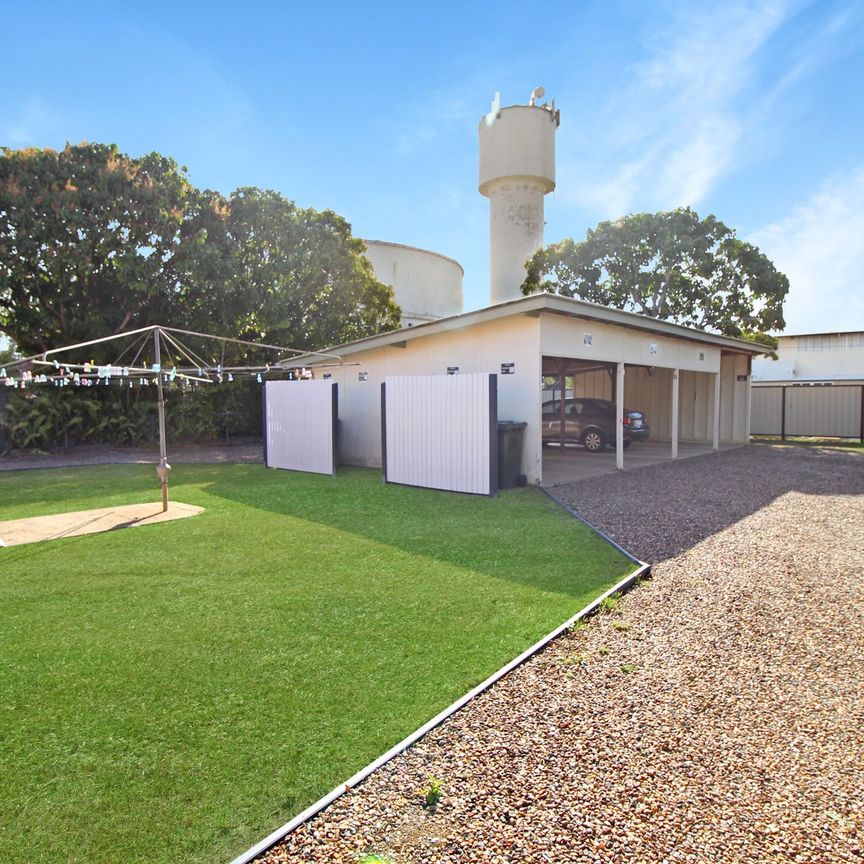 Two Bedroom Ground Floor Unit - Photo 1