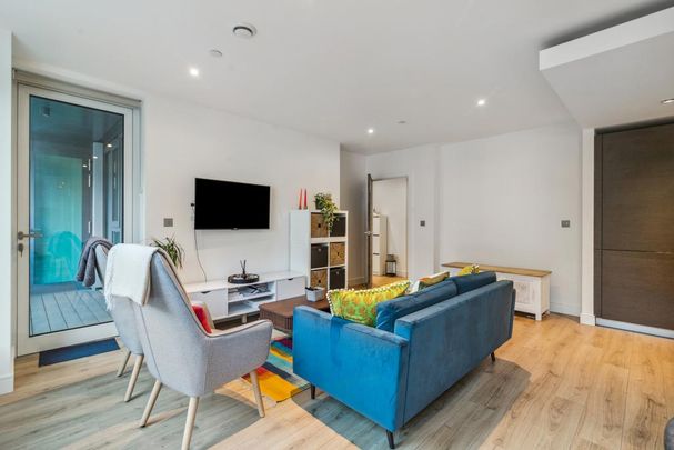 1 bedroom flat to rent - Photo 1