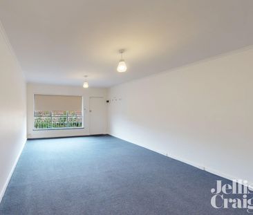 Spacious Studio Delight - Photo 6