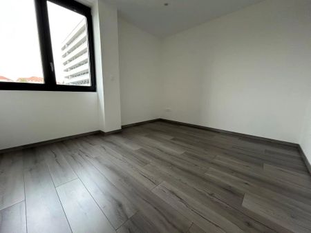 Appartement à louer 5 pièces 124.15m² - Photo 2