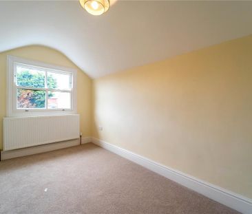 2 bedroom end of terrace house to rent - Photo 6