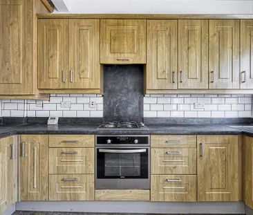 House to rent - Photo 4