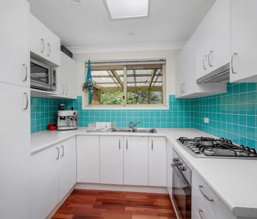 IMMACULATE TWO BEDROOM VILLA - Photo 5