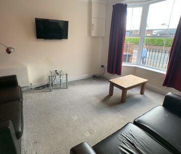 Hull Road, Tang Hall - P2105 - Photo 3