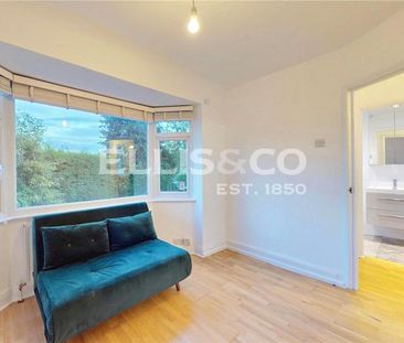 3 bedroom terraced house to rent - Photo 3