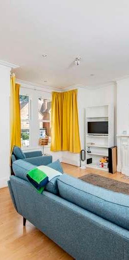 Elliscombe Road, Charlton, London, SE7 - Photo 1
