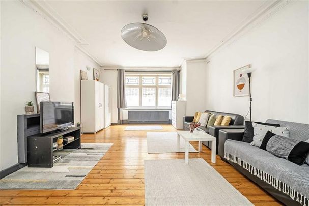 3 bedroom flat to rent - Photo 1