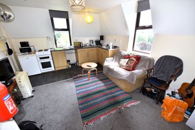 1 bedroom Studio in Towers Flat 8, Leeds - Photo 1