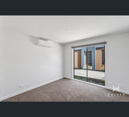 2/347 Eaglehawk Road, California Gully, Vic 3556 - Photo 2