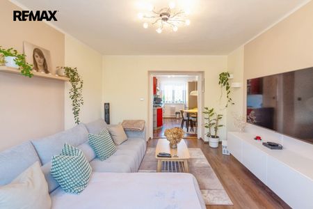 Pronájem bytu 2+1 v osobním vlastnictví 52 m², Vsetín - Photo 2