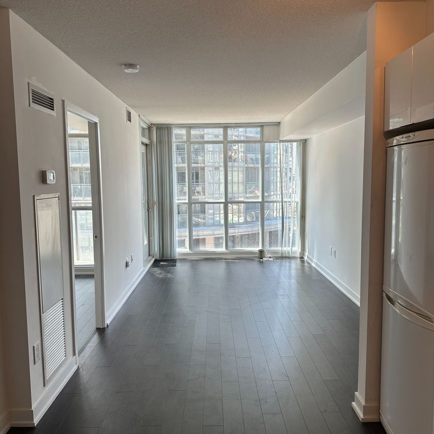 For Lease - 15 Iceboat Terrace Unit# 538, Toronto, Ontario - Photo 1
