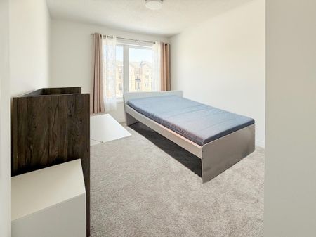 For Lease - 3272 Sixth Line Unit# Bedroom B, Oakville, Ontario - Photo 4