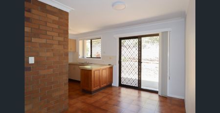 QUIET LOCATION - 3 BEDROOM UNIT - Photo 3