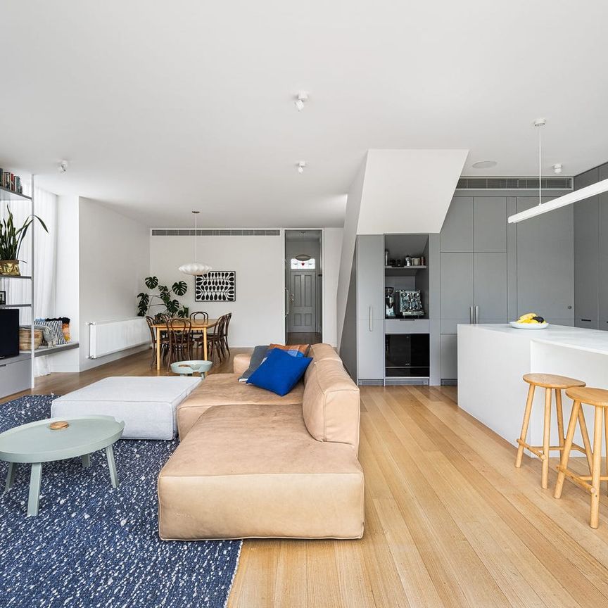 Luxury Living Meets Inner-West Charm - Photo 1