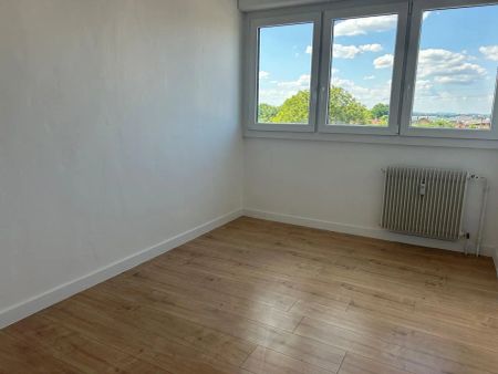 Appartement à louer 5 pièces 84.35m² - Photo 5