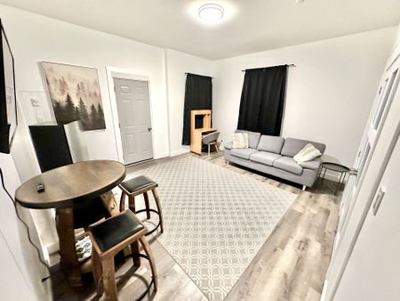 For Lease - 31 Everett Street, Belleville, Ontario - Photo 3