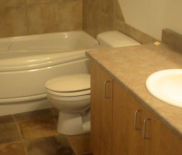 APPARTEMENT 4 ½ À LOUER - Photo 2