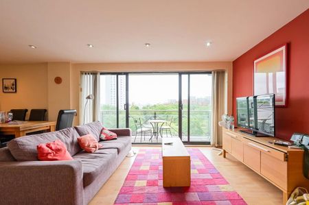 2 bedroom flat to rent - Photo 4