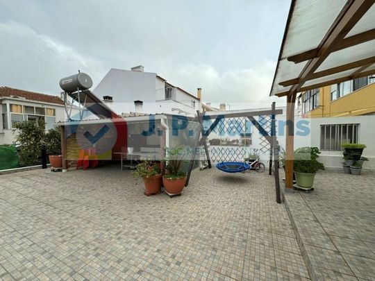 3 room luxury House for rent in Almada, Portugal - Photo 1