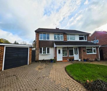 3 bedroom semi-detached house to rent - Photo 3