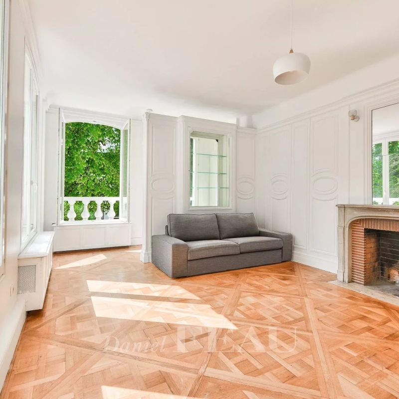 Saint-Cloud - Parc privé - Appartement meublé avec jardin. - Photo 1