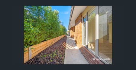 Spacious and Modern Home in Sunbury! - Photo 4