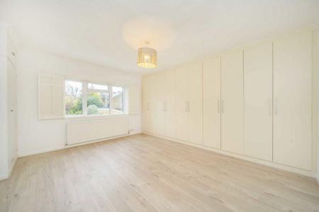 3 bedroom terraced house to rent - Photo 5