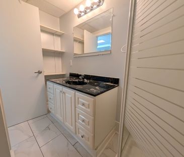 For Lease - 31 Buchanan Street, Barrie, Ontario - Photo 4