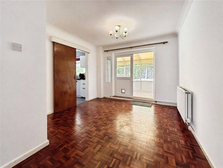 3 bedroom end of terrace house to rent - Photo 3