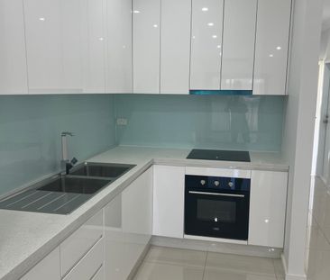 In a Prime Location in Sefton. - Photo 4