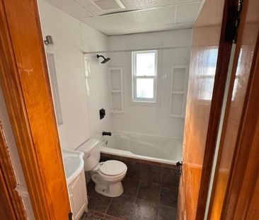 À louer 6 1/2 rénover, entièrement disponible dès maintenant - Photo 3