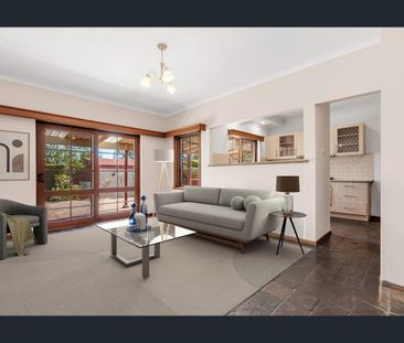 A Generous Family Home! - Photo 2