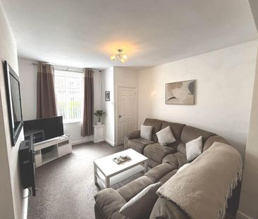 2 bedroom terraced house to rent - Photo 2