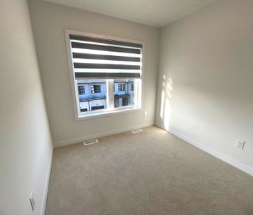 For Lease - 29 John Canning Way, Markham, Ontario - Photo 4