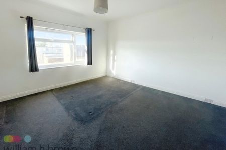 Beach Road - Photo 3