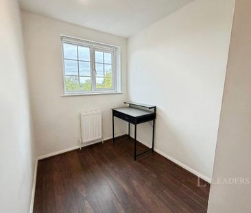 3 bedroom terraced house to rent - Photo 5
