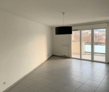 Appartement 3 pièces 70m2 MARSEILLE 10EME 992 euros - Photo 6