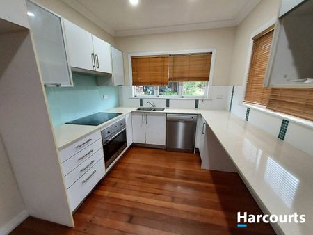 Charming 3-Bedroom Home in Childers - Photo 4