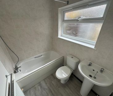 3 bedroom terraced house to rent - Photo 6