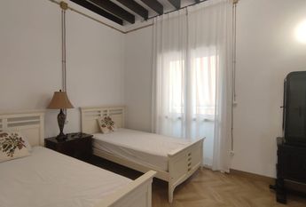 Exclusive 2-bed apartment close to Museo MARQ Alicante